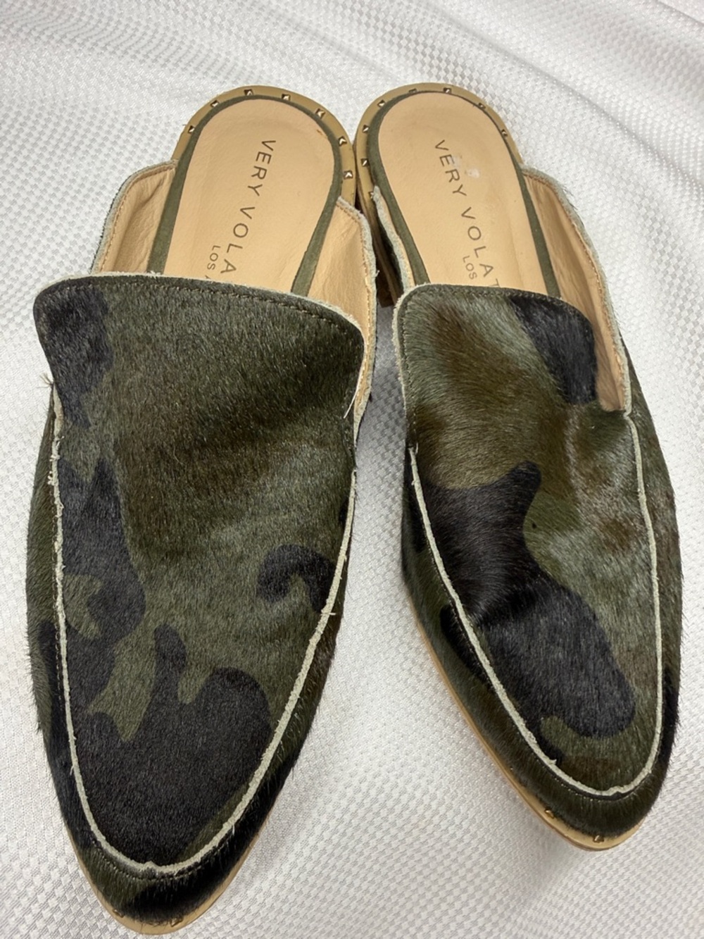 Very Volatile Green Camo Haircalf Slip-On Mules - Size 6